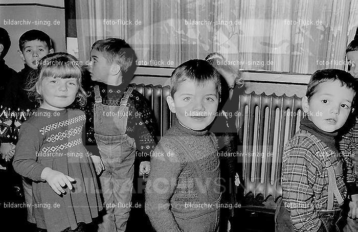Katholischer Kindergarten St.Peter Sinzig 1965-66: KNSTPTSN-004967