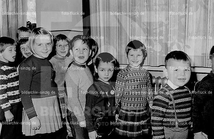 Katholischer Kindergarten St.Peter Sinzig 1965-66: KNSTPTSN-004974