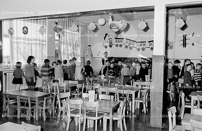 Katholischer Kindergarten St.Peter Sinzig 1965-66: KNSTPTSN-004983