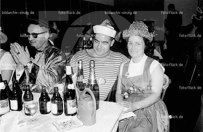 1968 Rosenmontag im Helenensaal Sinzig: RSHLSN-005697