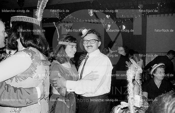1968 Rosenmontag im Helenensaal Sinzig: RSHLSN-005705