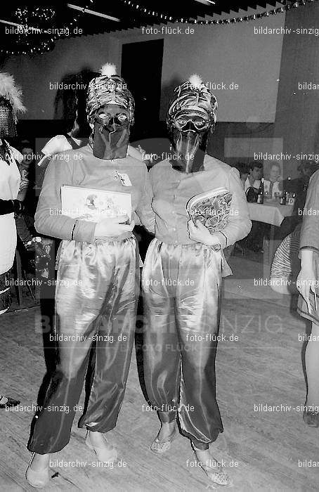 1968 Maskenball des Turnvereins TV 08 in Sinzig im Helenensaal: MSTRTVSNHL-005843