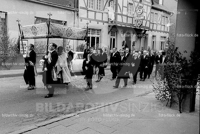 1967 Fronleichnamsprozession in Sinzig: FRSN-005883