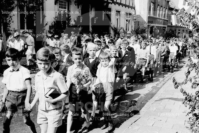 1967 Fronleichnamsprozession in Sinzig: FRSN-006001