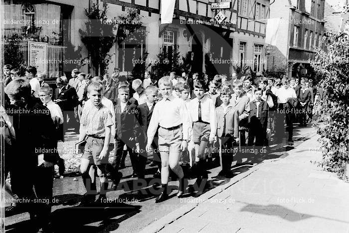 1967 Fronleichnamsprozession in Sinzig: FRSN-006002