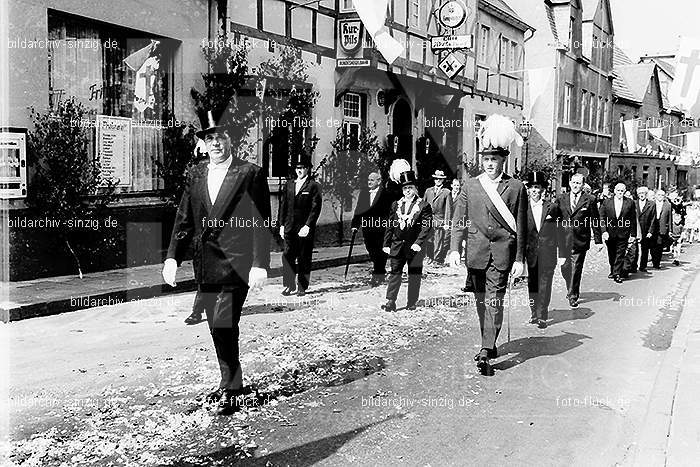 1967 Fronleichnamsprozession in Sinzig: FRSN-006029