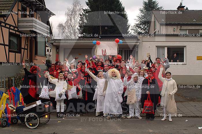 2004 Karnevalsumzug - Veilchendienstag Sinzig: KRVLSN-006358