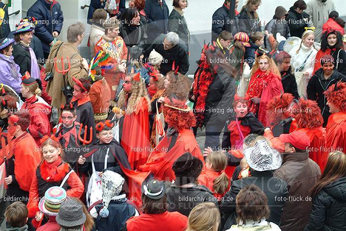 2004 Karnevalsumzug - Veilchendienstag Sinzig: KRVLSN-006384