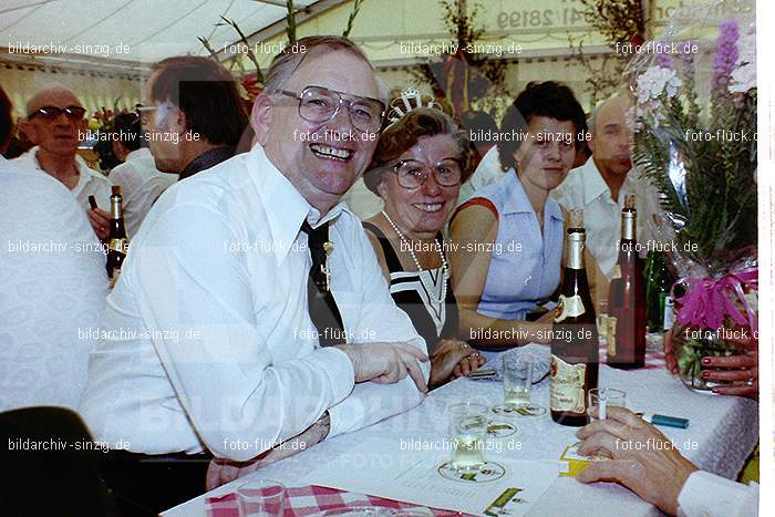 1978 Kirmes - Dienstag im Zelt Sinzig Jahnstraße: KRDNZLSNJH-006966