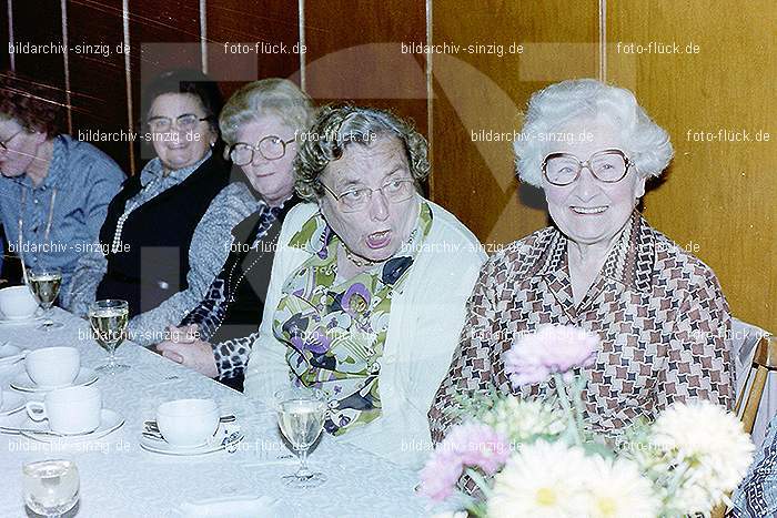 1980 Seniorenfeier im Helenensaal Sinzig: LTHLSN-007153