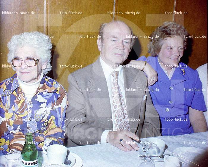 1980 Seniorenfeier im Helenensaal Sinzig: LTHLSN-007196