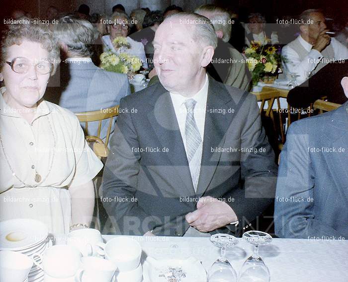 1980 Seniorenfeier im Helenensaal Sinzig: LTHLSN-007228