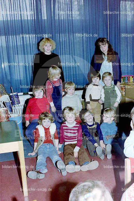 1979 St. Martin Feier im Kath. Kindergarten St. Peter Sinzig: STMRFRKTKNSTPTSN-007282