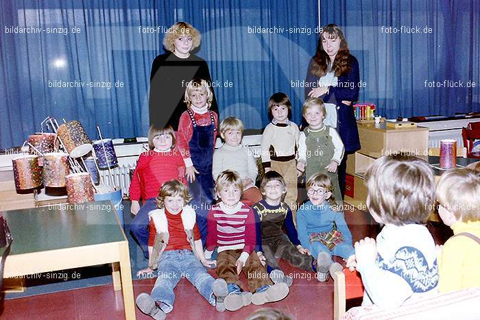 1979 St. Martin Feier im Kath. Kindergarten St. Peter Sinzig: STMRFRKTKNSTPTSN-007283