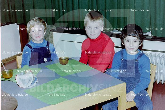 1979 St. Martin Feier im Kath. Kindergarten St. Peter Sinzig: STMRFRKTKNSTPTSN-007284