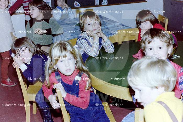 1979 St. Martin Feier im Kath. Kindergarten St. Peter Sinzig: STMRFRKTKNSTPTSN-007286