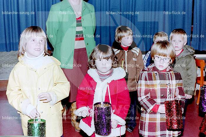 1979 St. Martin Feier im Kath. Kindergarten St. Peter Sinzig: STMRFRKTKNSTPTSN-007322