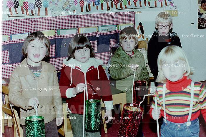 1979 St. Martin Feier im Kath. Kindergarten St. Peter Sinzig: STMRFRKTKNSTPTSN-007331