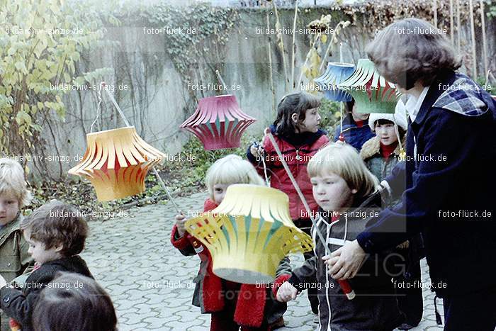 1979 St. Martin Feier im Kath. Kindergarten St. Peter Sinzig: STMRFRKTKNSTPTSN-007375