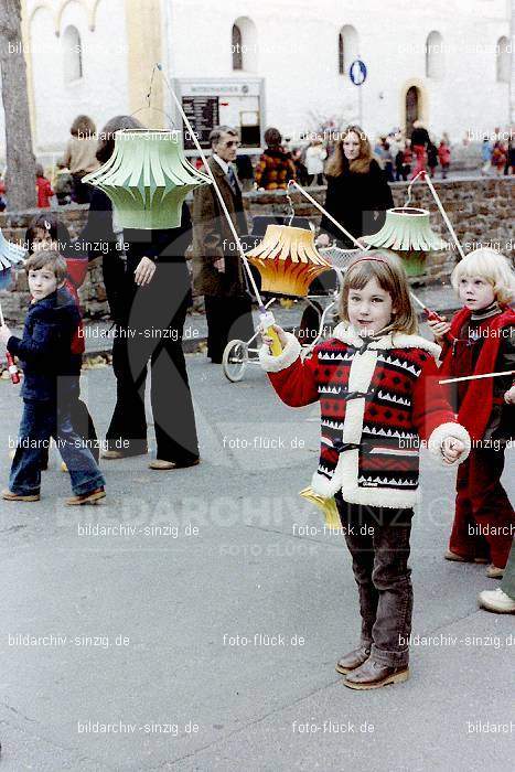 1979 St. Martin Feier im Kath. Kindergarten St. Peter Sinzig: STMRFRKTKNSTPTSN-007389