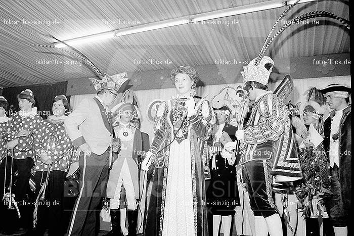 1980 Karnevals-Sitzung im Helenensaal Sinzig: KRSTHLSN-007396