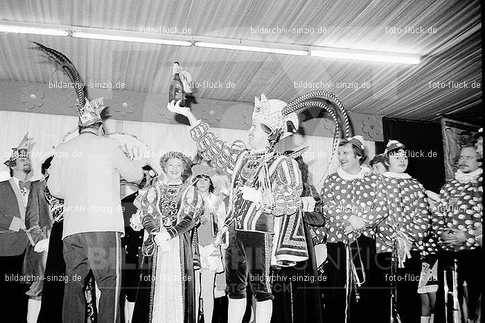 1980 Karnevals-Sitzung im Helenensaal Sinzig: KRSTHLSN-007397