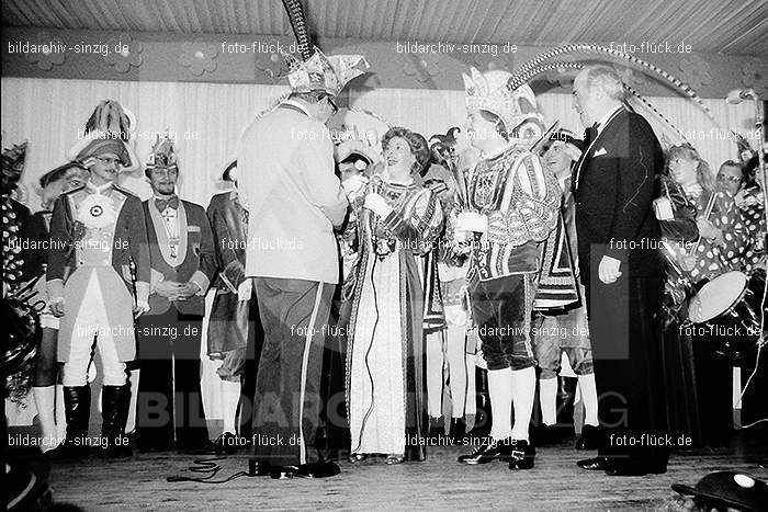 1980 Karnevals-Sitzung im Helenensaal Sinzig: KRSTHLSN-007402