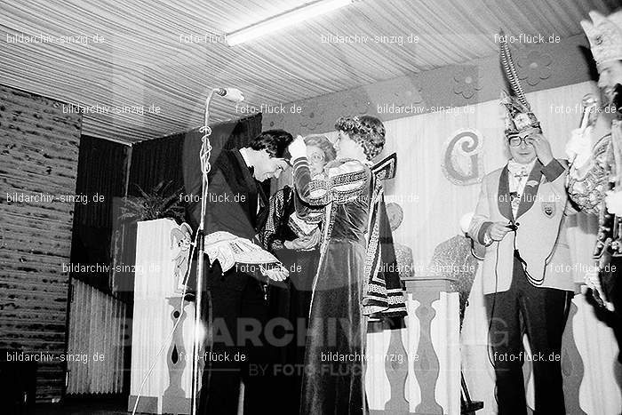 1980 Karnevals-Sitzung im Helenensaal Sinzig: KRSTHLSN-007439