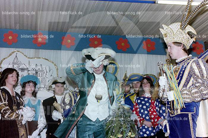 1980 Karnevals-Sitzung im Helenensaal Sinzig: KRSTHLSN-007543