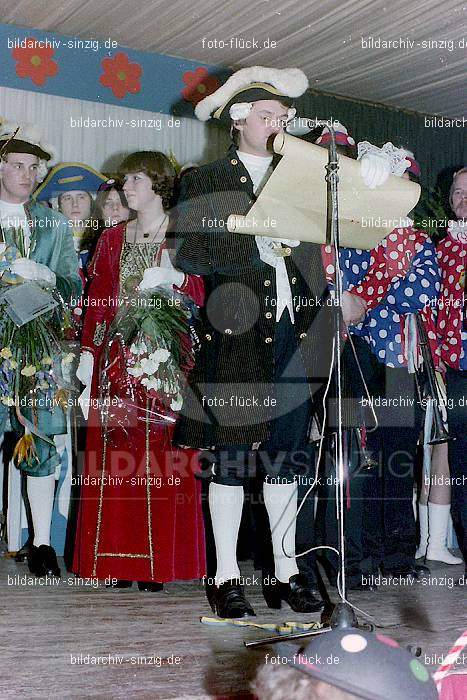 1980 Karnevals-Sitzung im Helenensaal Sinzig: KRSTHLSN-007545
