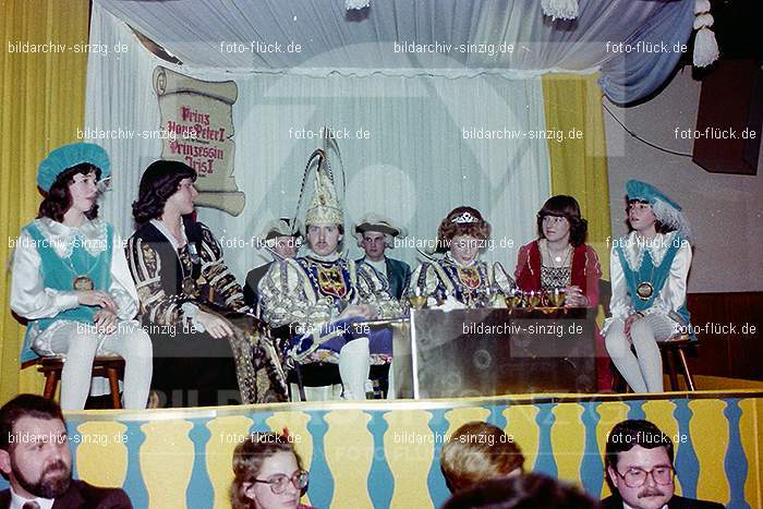 1980 Karnevals-Sitzung im Helenensaal Sinzig: KRSTHLSN-007566