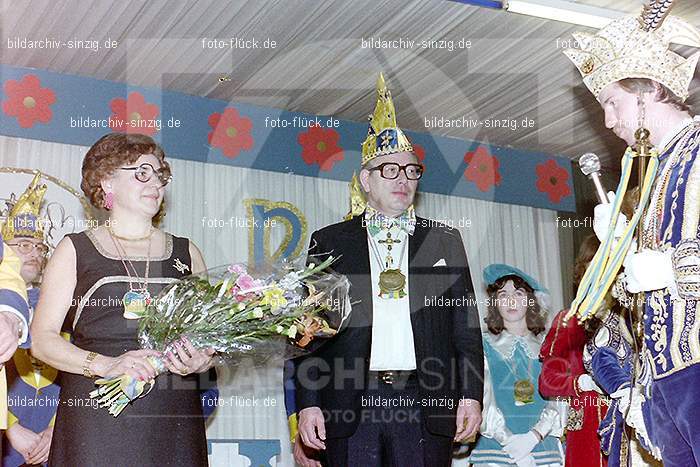 1980 Karnevals-Sitzung im Helenensaal Sinzig: KRSTHLSN-007593