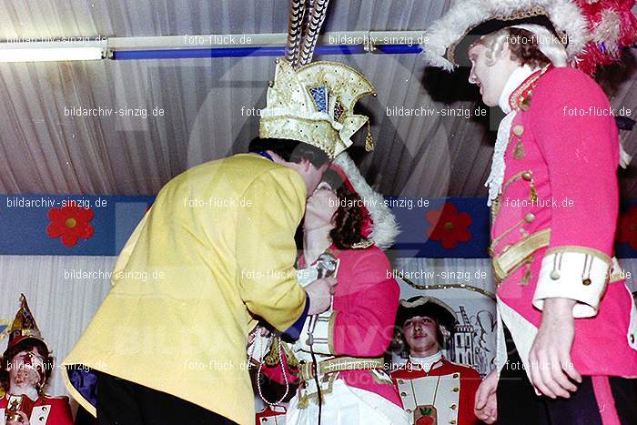 1980 Karnevals-Sitzung im Helenensaal Sinzig: KRSTHLSN-007617