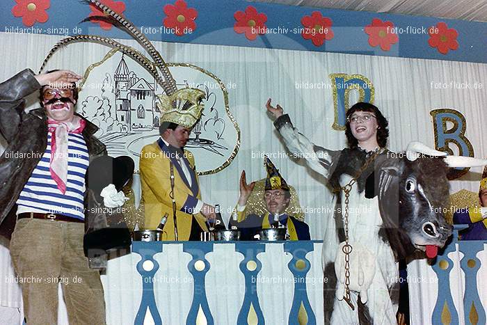 1980 Karnevals-Sitzung im Helenensaal Sinzig: KRSTHLSN-007641
