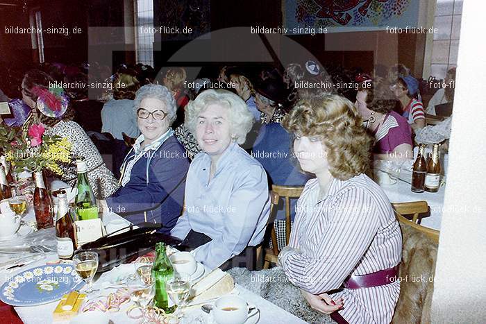 1980 Möhnekaffee im Helenensaal Sinzig: MHHLSN-007690