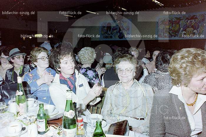 1980 Möhnekaffee im Helenensaal Sinzig: MHHLSN-007697