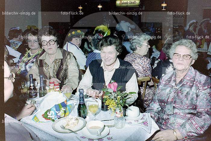 1980 Möhnekaffee im Helenensaal Sinzig: MHHLSN-007731