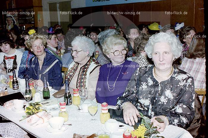 1980 Möhnekaffee im Helenensaal Sinzig: MHHLSN-007770