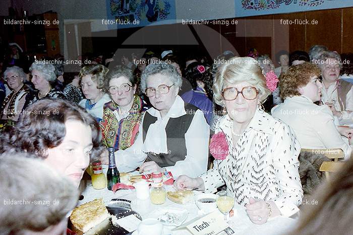 1980 Möhnekaffee im Helenensaal Sinzig: MHHLSN-007773