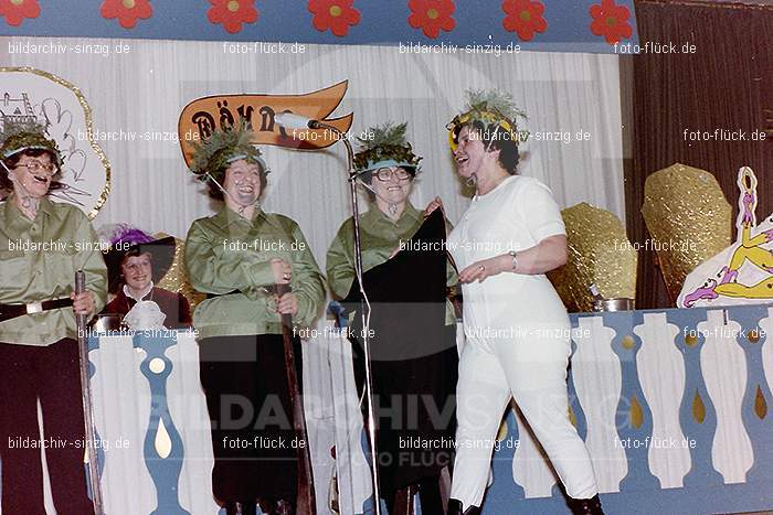 1980 Möhnekaffee im Helenensaal Sinzig: MHHLSN-007799