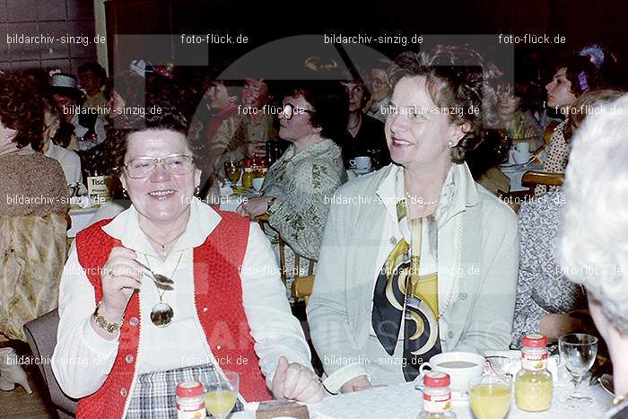 1980 Möhnekaffee im Helenensaal Sinzig: MHHLSN-007888