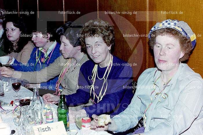 1980 Möhnekaffee im Helenensaal Sinzig: MHHLSN-007898