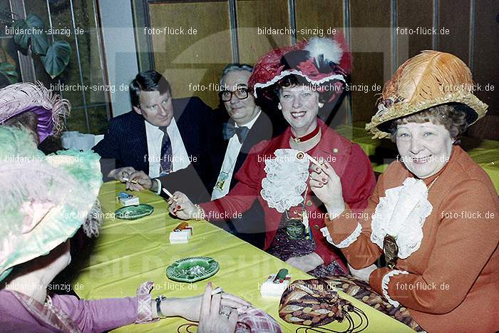 1980 Rosenmontag Prinzenfrühstück im Schloß Sinzig: RSPRSCSN-007932