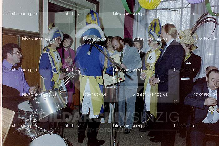 1980 Rosenmontag Prinzenfrühstück im Schloß Sinzig: RSPRSCSN-007966