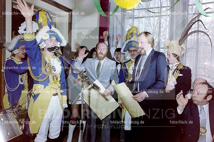 1980 Rosenmontag Prinzenfrühstück im Schloß Sinzig: RSPRSCSN-007978