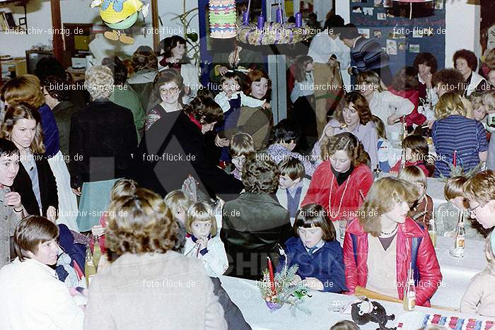 1979 Basar im Kath. Kindergarten St. Peter Sinzig: BSKTKNSTPTSN-008109