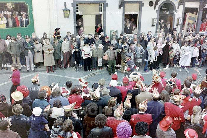 1980 Karnevals Umzug Veilchen Dienstag Sinzig: KRMZVLDNSN-008128