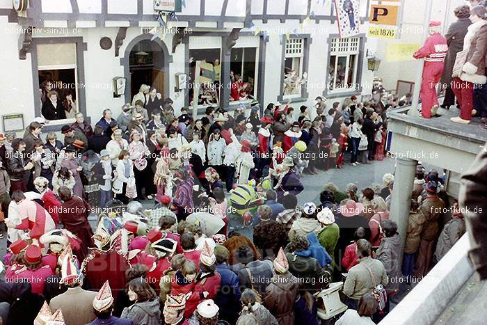 1980 Karnevals Umzug Veilchen Dienstag Sinzig: KRMZVLDNSN-008133