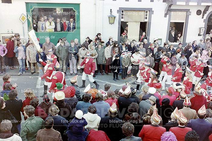 1980 Karnevals Umzug Veilchen Dienstag Sinzig: KRMZVLDNSN-008135