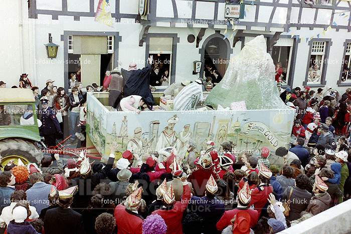 1980 Karnevals Umzug Veilchen Dienstag Sinzig: KRMZVLDNSN-008140